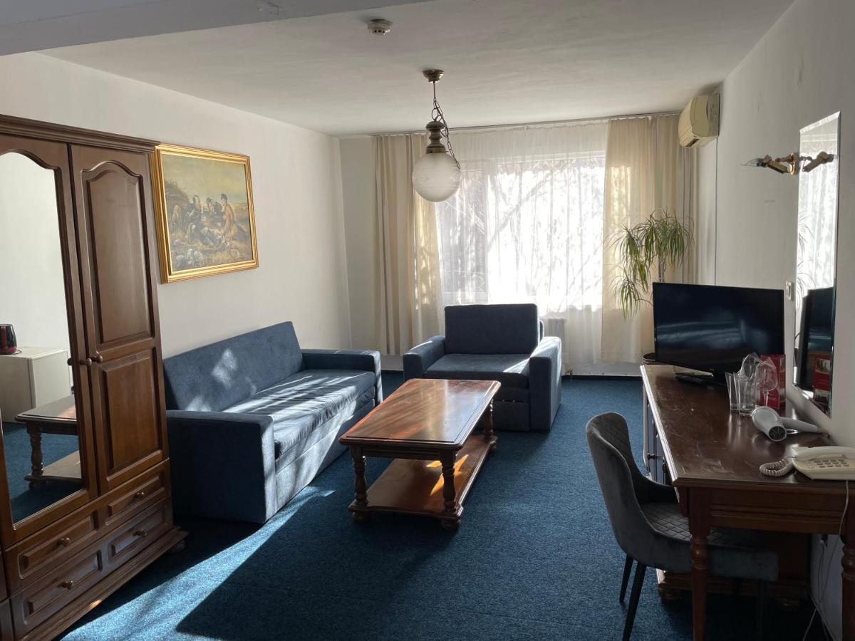 Hotel Rotasar Sofia Buitenkant foto