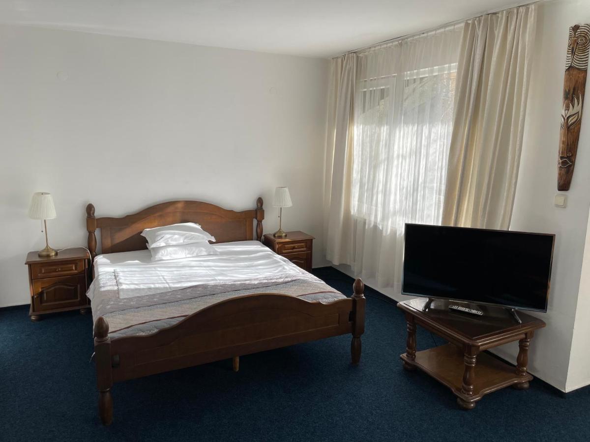 Hotel Rotasar Sofia Buitenkant foto
